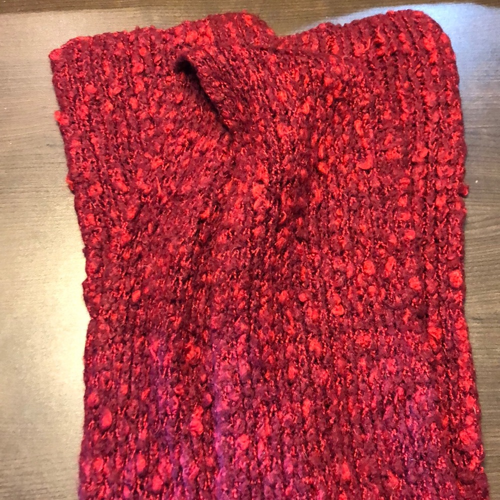 Red Cejon scarf